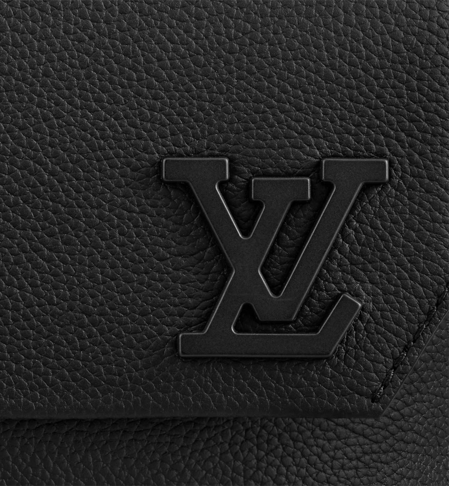 LV FASTLINE MESSENGER  BLACK